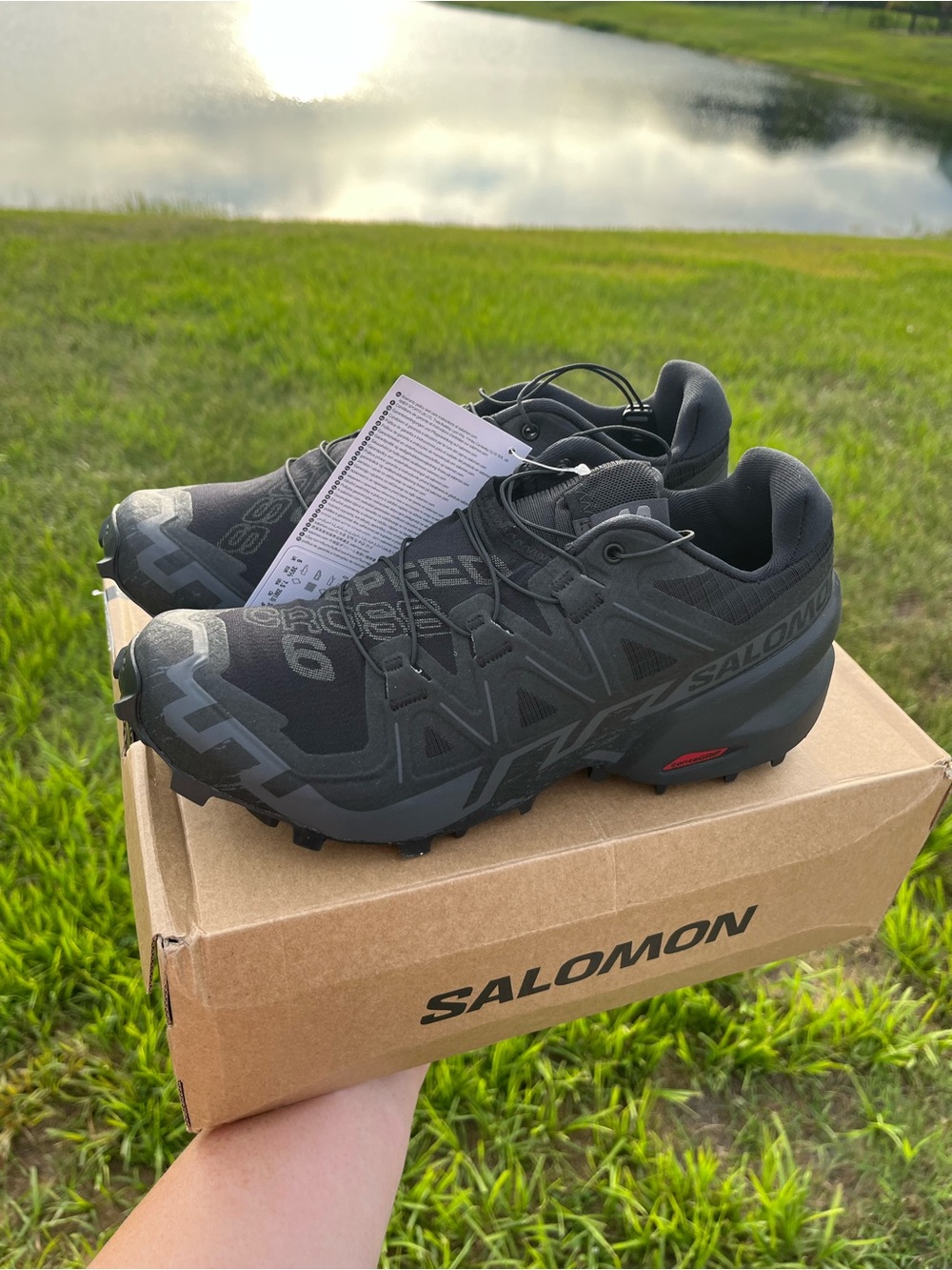 NWT Salomon Womans Black Soeedcross 6 Trail Running Shoes Size 7.5 - Picture 5 of 11